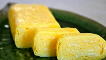 Завтрак по-японски: как приготовить омлет тамаго-яки