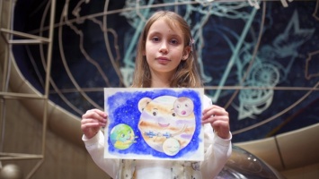 Рисунок юной украинки полетит в космос - его нанесут на ракету (ФОТО, ВИДЕО)