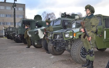 "Неприкрытая милитаризация": в Беларуси приостановили сотрудничество с НАТО