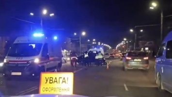 В Кривом Роге по улице Владимира Великого водитель на автомобиле Hyundai насмерть сбил мотоциклиста