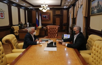 Аксенов поддержал идею пригласить на полуостров президента Болгарии, назвавшего Крым российским