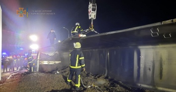 Масштабное ДТП в Харькове: По данным спасателей, пассажиры и водитель такси погибли мгновенно