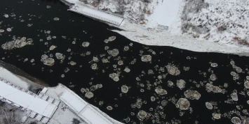 Под Архангельском разрушился открытый 5 месяцев назад полиэтиленовый мост за 20 млн