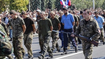 Военные преступления в Донбассе: Киев тормозит международное правосудие?