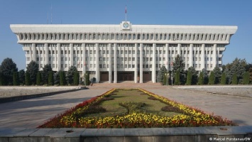 Голосуют по-новому. Что нужно знать о выборах кыргызского парламента