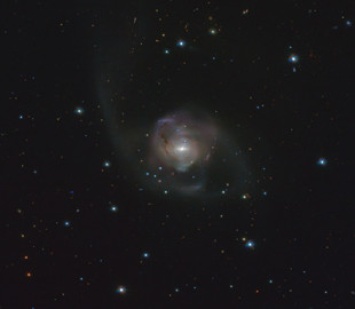 Телескоп в Чили снял столкновение двух галактик в созвездии Водолея