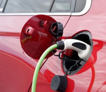 Автопроизводители убеждены, что электромобили к 2030 году займут более половины авторынка