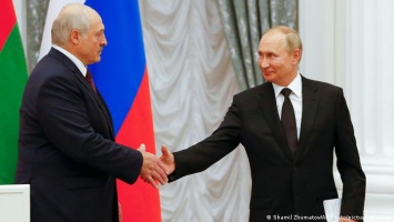 Комментарий: Лукашенко подарит Путину его мечту