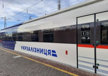 Новый поезд "Одесса-Измаил" уже испортили вандалы