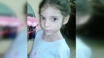 Прокуроры требуют дать 10 лет тюрьмы приемным родителям сожженной 4 года назад маленькой девочки Амины Менго