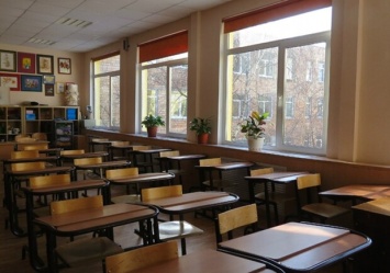 В Одессе уволили учителя, который силой тащил ученика из класса к директору