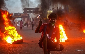 В результате межплеменных столкновений в Судане погибли 24 человека