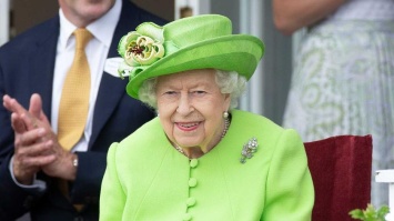 Елизавета II готовится сложить с себя полномочия главы Великобритании - СМИ