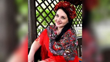 В День украинского платка жительницы Никополя поделились яркими фото в соцсети