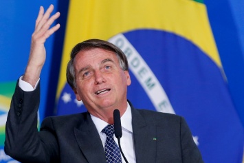 Читатели Time назвали человеком года президента Бразилии Болсонару