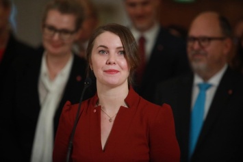 Министр в Швеции попала в скандал из-за "нацистского жеста"
