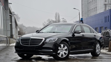 В Киеве для депутатов арендуют бронированный премиум-Mercedes: сколько потратят