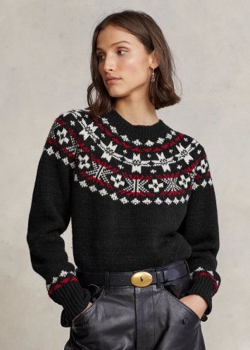 19 свитеров на рождественскую тематику