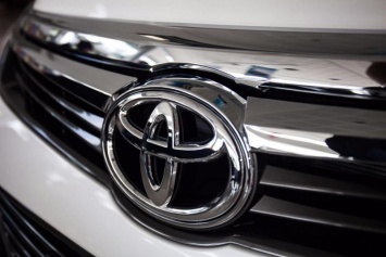 Компания Toyota сделала платным дистанционный запуск мотора
