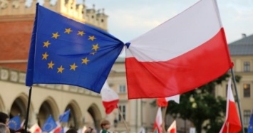 Польша угрожает прекратить отчисления в бюджет ЕС