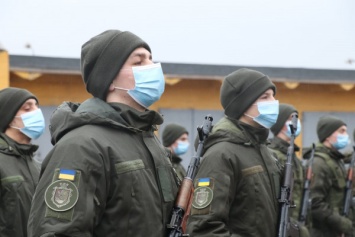 В криворожской воинской части новобранцы нацгвардии присягнули на верность Украине