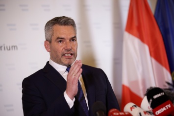 Канцлер Австрии: санкции против "Северного потока - 2" навредят ЕС