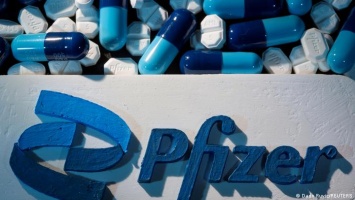 Pfizer заявила, что их таблетки от COVID снижают риск госпитализации или смерти на 89%