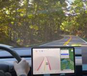 Самую полную версию автопилота Tesla проверили на самой раскаленной дороге США