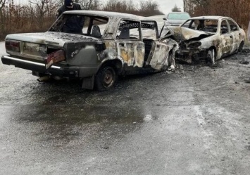 На трассе Кривой Рог - Запорожье в результате ДТП сгорели два авто