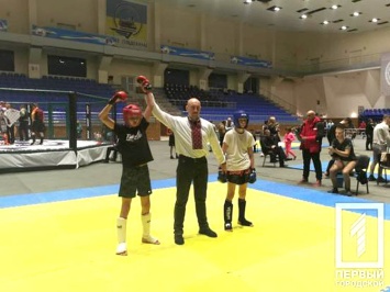 Юный криворожанин стал чемпионом мира по казацкому поединку
