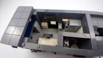 Этот дом на колесах построен из конструктора Lego (ВИДЕО)