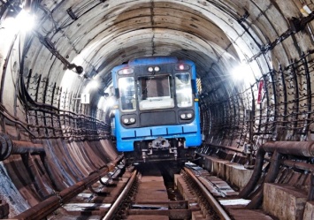В киевском метро считают, что диггеры показали "аварийное состояние рельсов" ради хайпа