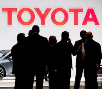 Toyota запустит в Японии сервис по обновлению оборудования и программного обеспечения автомобилей