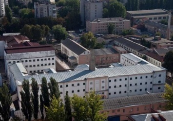 В платной камере Лукьяновского СИЗО заключенные устроили поножовщину