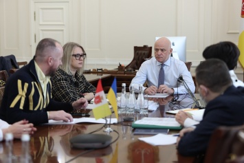 Мэр Одессы провел совещание по диджитализации системы управления здравоохранением города. Фото