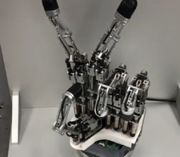 Разработана роботизированная рука, полностью копирующая человеческую