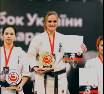 Криворожанка стала чемпионкой Украины по киокушинкай карате