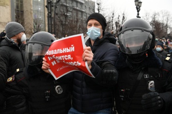 Для участника акции в поддержку Навального запросили 8 лет колонии