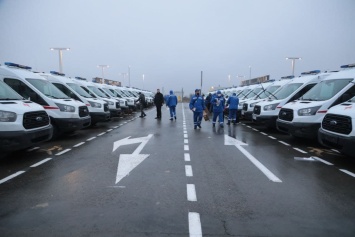 97 новых автомобилей скорой передали медучреждениям Крыма