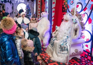 Новогодний мюзикл и квесты: резиденция Деда Мороза в Фэнтези-парке будет работать до 7 января