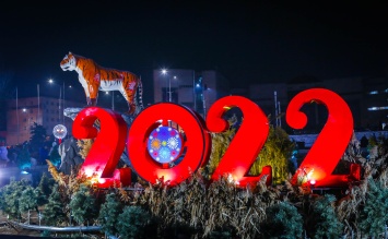 В России начинают встречать новый 2022 год