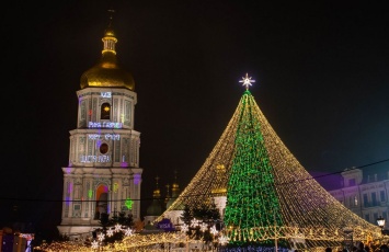 Главная елка Украины названа в числе самых красивых в Европе (ВИДЕО)