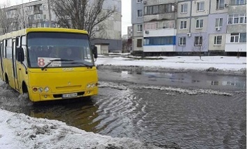 Прошлогодние тарифы на проезд в автобусах Павлограда будут действовать до 10 января, поднимая настроение населению города