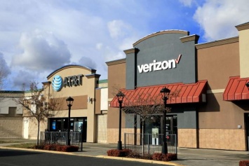 AT&038;T и Verizon отказались продлевать задержку развертывания своих сетей 5G