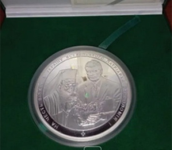 В Украине монету в 50 грн продают за 27 тыс. грн: в чем ее особенность