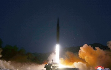В КНДР заявили о повторном запуске гиперзвуковой ракеты