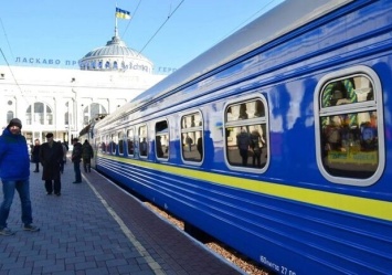 Одесситы жалуются на плохое состояние популярного поезда (видео)