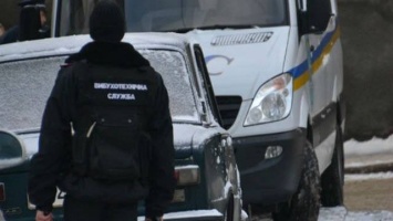 В Киеве ищут взрывчатку в 46 школах