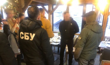 Сотрудника "Укргаздобычи" задержали в Киеве при получении взятки (фото)