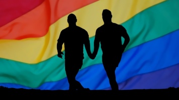 Сколько в Киеве потратят на защиту здоровья геев, людей с ВИЧ и наркозависимостью в 2022 году